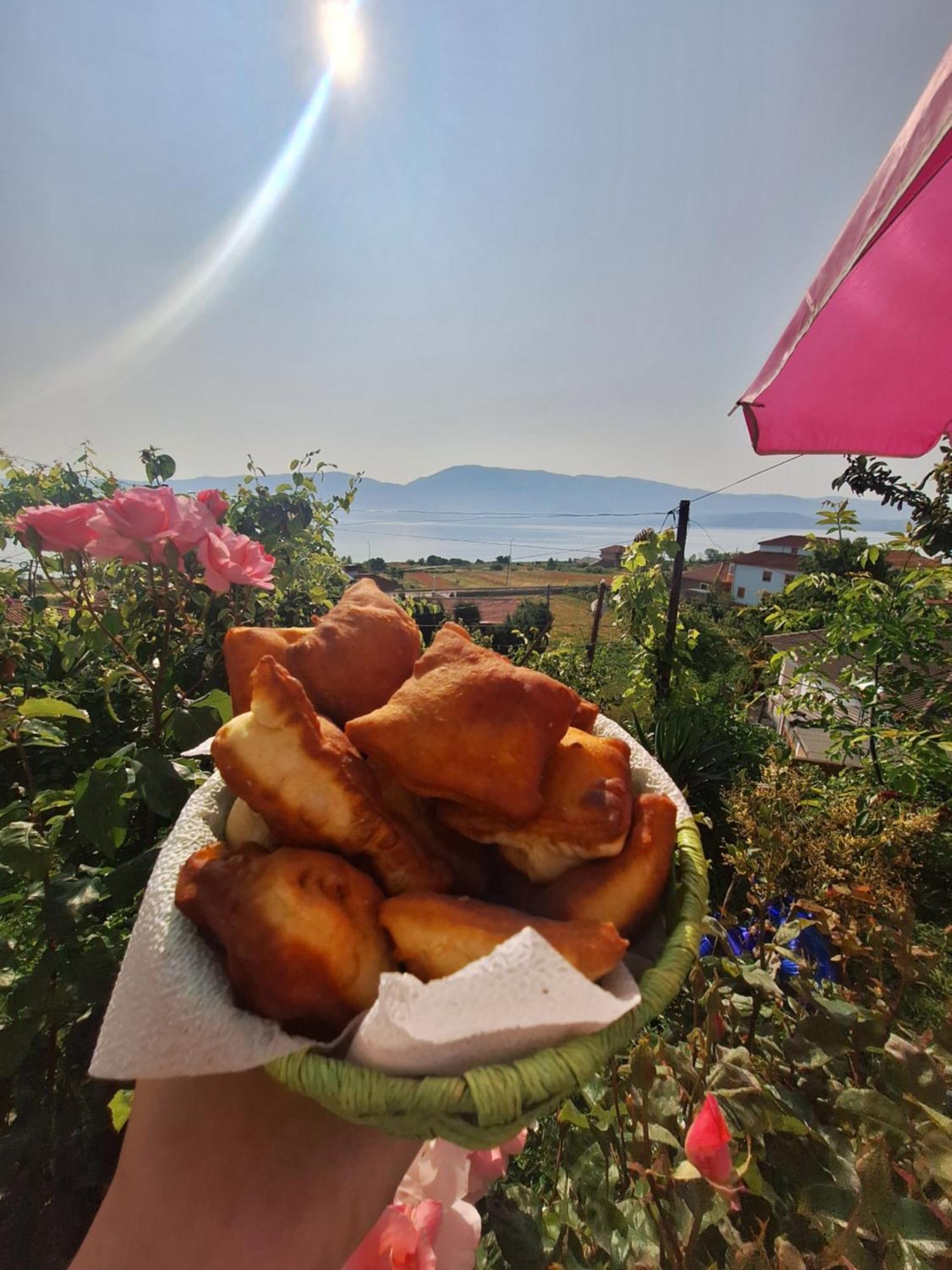 Taku Wonderful View Of Ohrid Villa Udenisht